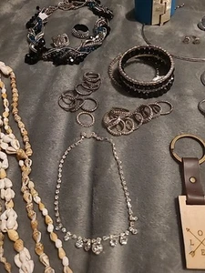 Jewlery Lot Collection Resellers Gifts Crafts - Picture 1 of 11
