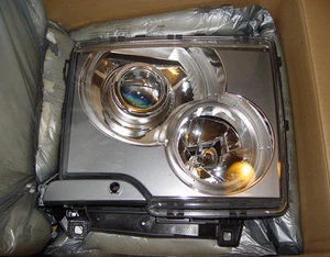 Land Rover OEM 2003-2004 Range Rover L322 Genuine OEM Right Xenon Headlight NEW - Picture 1 of 1