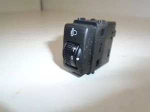 VAUXHALL ASTRA 2009-2015 HEADLIGHT ADJUSTER SWITCH - Picture 1 of 4
