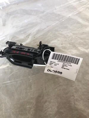 Audi A6 Avant Quattro 2006 manija interior del lado del pasajero delantero derecho usado Foto 1 de 4