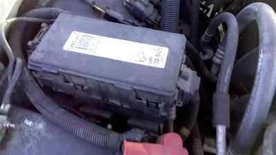 Fuse Box Engine Fits 04-11 LINCOLN & TOWN CAR 103676197 Foto 1 de 4