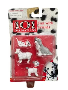 Set 4 figurine cane Disney 101 Dalmatians Fun With Friends 1994 vintage nuove - Foto 1 di 6