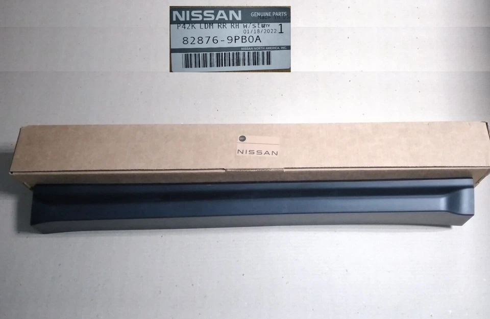 Nissan Pathfinder Right Side Rear Rocker Molding 82876-9pb0a