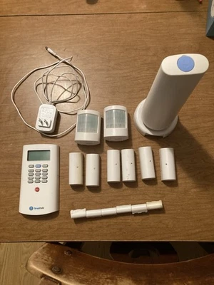 SimpliSafe Alarm System. 1st Gen. - Image 1 of 2