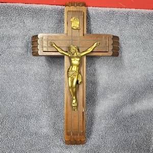 Vintage Catholic Wooden Crucifix  Sick Call Last Rites Set-Candles-Cloth - Picture 1 of 10