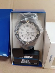 Casio MRW200H-7bvcf ¡Nuevo en Caja! Negro Blanco - Imagen 1 de 5