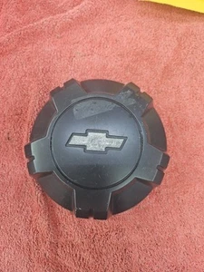 #B (1) 2004-2012 CHEVROLET COLORADO 97288190 9595905 OEM CENTER CAP - Picture 1 of 2
