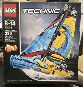 NEU Lego Technic Rennyacht 2018 (42074) Bausatz 330 Teile - Retired Sealed - Bild 1 von 3