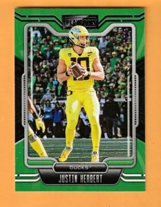 Justin Herbert Oregon Ducks 2022 Panini Chronicles Draft Picks Playbook #19 5V - Imagen 1 de 2