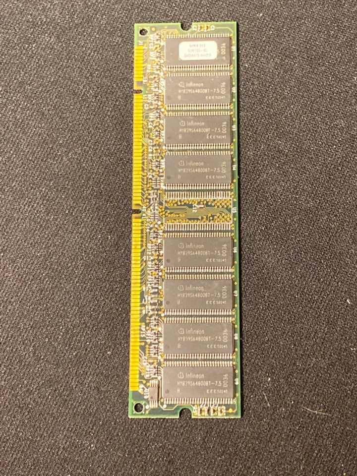 Infineon HYB39S6480081-7.5 64mb 8x64 PC133 RAM - Image 1 of 4