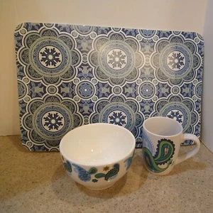 Royal Norfolk 12-teiliges Set Paisley marokkanisch 4ea: Becher, Schalen, Tischsets blau/grün NEU - Bild 1 von 11