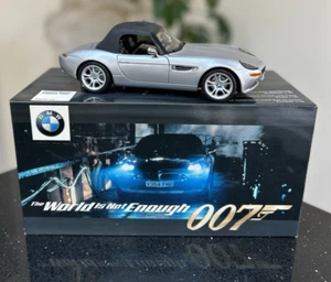 BMW Z8 model sports car James Bond 007 The World is Not Enough - Picture 1 of 10