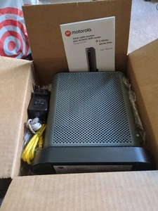 Motorola MT7711 24X8 Cable Modem Dual Wi-Fi Gigabit Router w/ Voice Refurbished - Picture 1 of 2