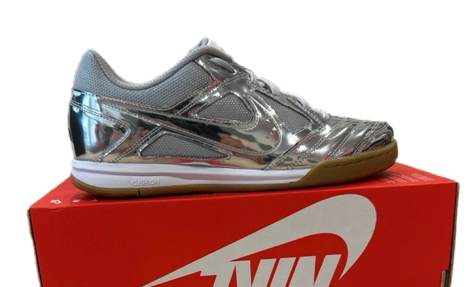 Mens Nike Gato LV8 IC Indoor Soccer Shoes Size 8 Metallic Silver IB3566 001
