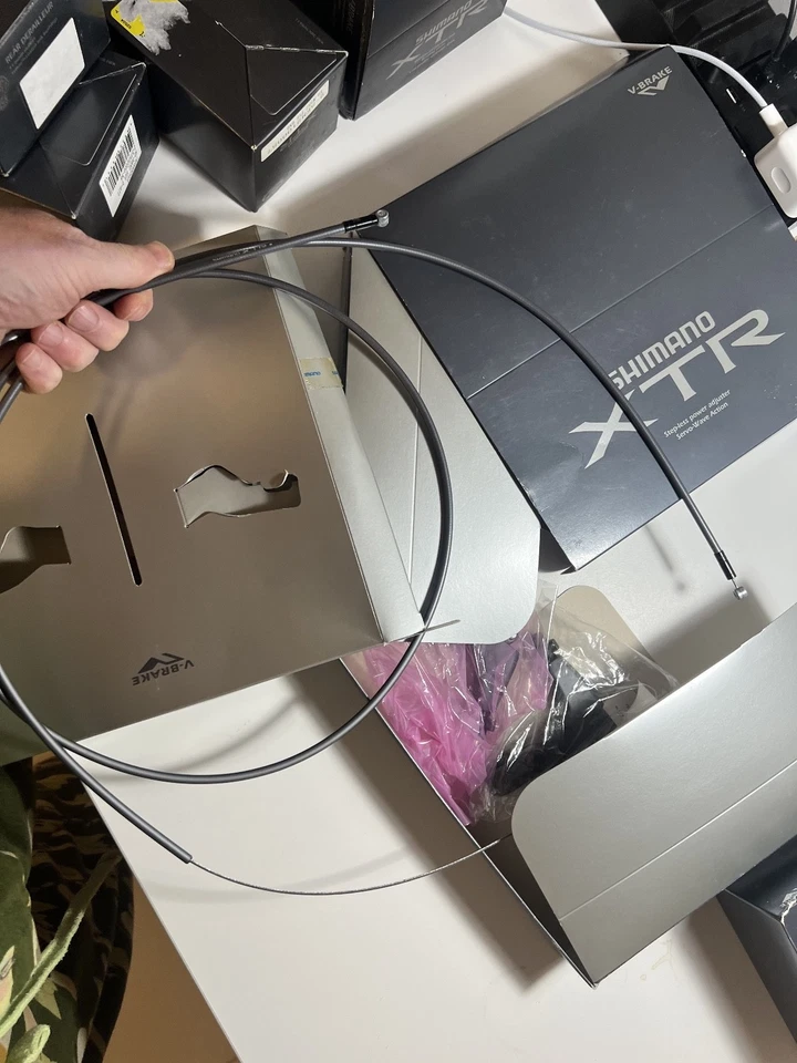 Leve freno a V Shimano XTR BL-M950 NOS vintage anni 90 MTB nuove con scatola con cavi - Immagine 1 di 4