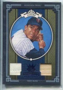 2005 DIAMOND KINGS BLUE FRAMED DUAL BAT #291 TONY OLIVA TWINS 40/50 - Picture 1 of 2