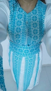 Vestido Thobe Palestino para Mujer Vestido para Niña con Hermoso Bordado - Imagen 1 de 11