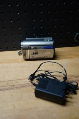 (O) JVC Everio GZ-MG230U 30GB Hard Disk Camcorder  W/ AC Adapter No Battery - Image 1 of 4