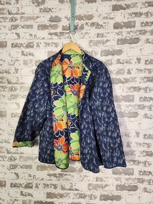 Blazer abierto acolchado Alfred Dunner 2X azul floral reversible artístico cabaña  Foto 1 de 4