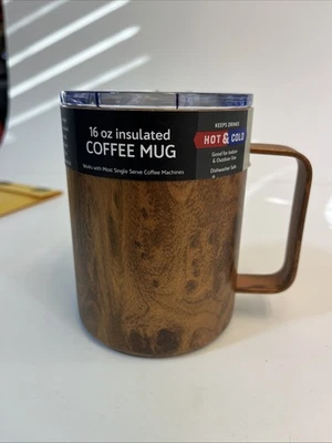 Taza de café aislada Cambridge grano de madera. Marrón Foto 1 de 4