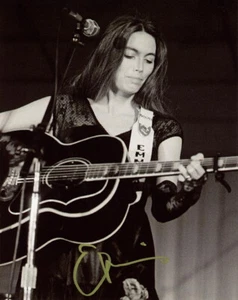 EMMYLOU HARRIS SIGNED HANDSIGNIERT 8x10 FOTO COUNTRY MUSIK LEGENDE BECKETT BAS - Bild 1 von 2