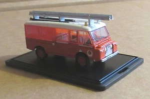 OXFORD DIECAST LAND ROVER FT6 CARMICHAEL NEW ZEALAND FIRE SERVICE 1:76 SCALE RED - Picture 1 of 5
