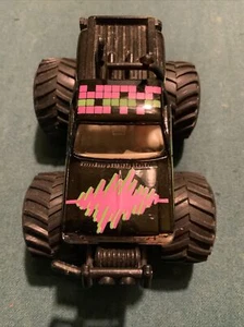 Maisto 4x4 Juguete Diecast 1:64 Negro Chevy Monster Truck - Pull-back  - Imagen 1 de 8