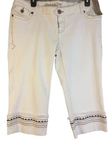 Old Navy MATERNITY Cropped Jeans Sz-10 White Embroidered Stretch No Panel NEW - Imagen 1 de 7