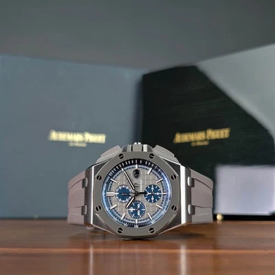 Titanio/cerámica Audemars Piguet Royal Oak Offshore 26400IO.OO.A004CA.02 Foto 1 de 4