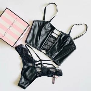 MEDIANO Victoria’s Secret imitación cuero tiras sujetador conjunto bragas brasileñas - Imagen 1 de 9