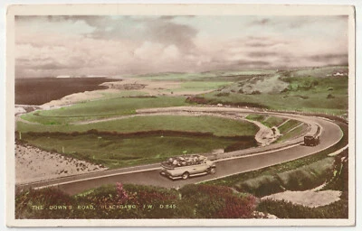 Foto postal coloreada de la isla de Wight Blackgang de The Downs Road de la década de 1930 RPPC Foto 1 de 2