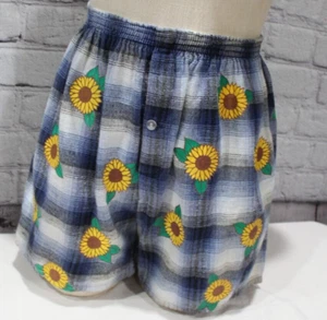 Women's Shorts Plaid with Sunflowers Medium Great for Costume Halloween Vintage - Picture 1 of 5