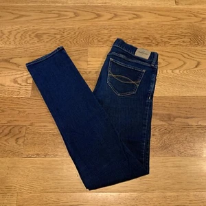 Abercrombie & Fitch Kids Dark Wash Skinny Leg Blue Jeans Denim Girls Size 16 A&F - Picture 1 of 12