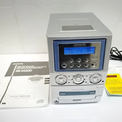 Aiwa XR-M200U紧凑型光盘立体声系统调幅/调频磁带CD — 第 1/4 张图片