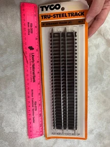 Vintage Tyco Tru-Steel HO Track 9" Straight 4 Pack #417 NOS Made In Yugoslavia - Imagen 1 de 3