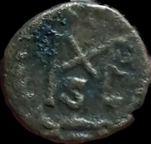 Marcian AE Nummus or Halbcentenionalis, 450 - 457 AD, Constantinople. Type 2 A - Picture 1 of 2