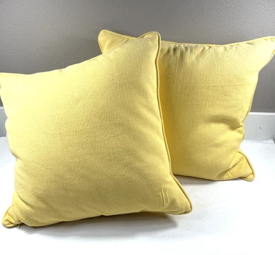 Par de almohadas para cama Lauren Ralph Lauren amarillo bordado logotipo LRL Foto 1 de 4