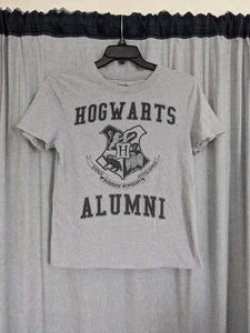 Harry Potter T Shirt Unisex L Hogwarts Almuni Crest Gray Nerd Movie Bookish - Picture 1 of 6