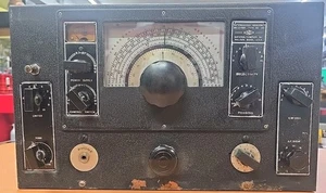 Receptor de radio National NC-156 HF negro solo piezas o reparación - Imagen 1 de 16