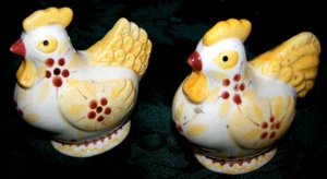 2 Lovely Temptations Yellow Chicken Salt & Pepper Shakers - Picture 1 of 1