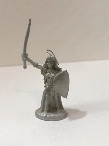 Female Fighter 03-006 Classic Ral Partha Fantasy RPG Metal Figure 1996 Dungeons - Picture 1 of 7