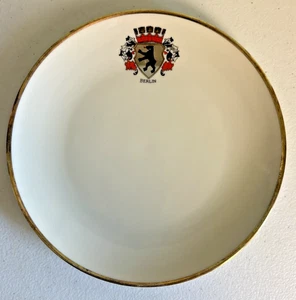 Kronach OCA Bavaria Handgemalt Porcelain Plate Royal Porcelain Berlin - Picture 1 of 4