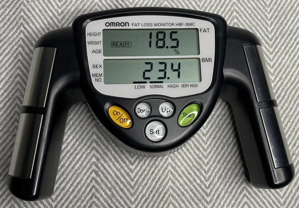 Монитор ИМТ трекер потери жира Omron HBF-306CN черный протестирован и работает - Изображение 1 из 4