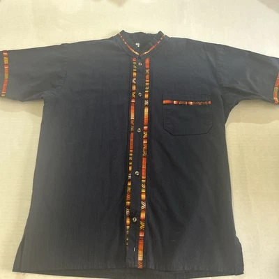 Guayabera Mexicana Azul Oscuro Tradicional Hecha a Mano Para Hombre Talla Pequeña Foto 1 de 4
