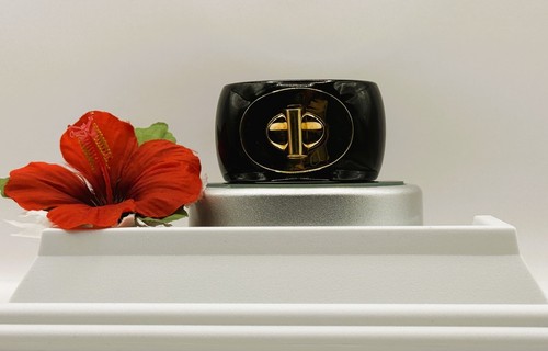 Bracciale da polso Chic Classy Style Is "COACH" nero e oro Turnlock dichiarazione