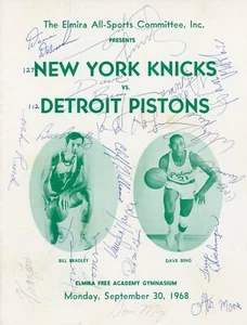 1968 NBA Program Detroit vs Knicks Auto Bradley, Reed, Bing HOF PSA Very Rare - Picture 1 of 6