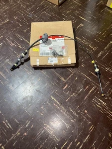 ACDelco Genuine Parts Automatic Transmission Range Selector Lever Cable 84569682 - Foto 1 di 8