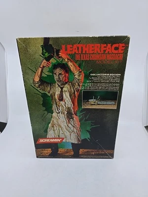 LEATHERFACE THE TEXAS CHAINSAW MASSACRE MODEL KIT 1/8 Scale SCREAMIN’  R15 - Image 1 of 4