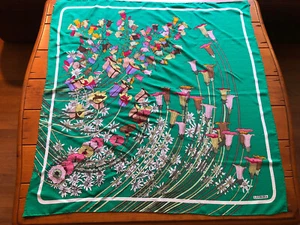 Vintage LEONORA Blumenschal mit grünem Hintergrund - strukturierte Karo Seide 34 x 34 - Bild 1 von 12