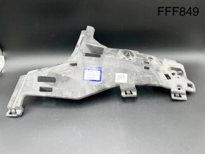 Trilho de suporte para tampa de para-choque Volvo LF - 31455652 - Para S60, V60 e V60 Cross Country - Imagem 1 de 4